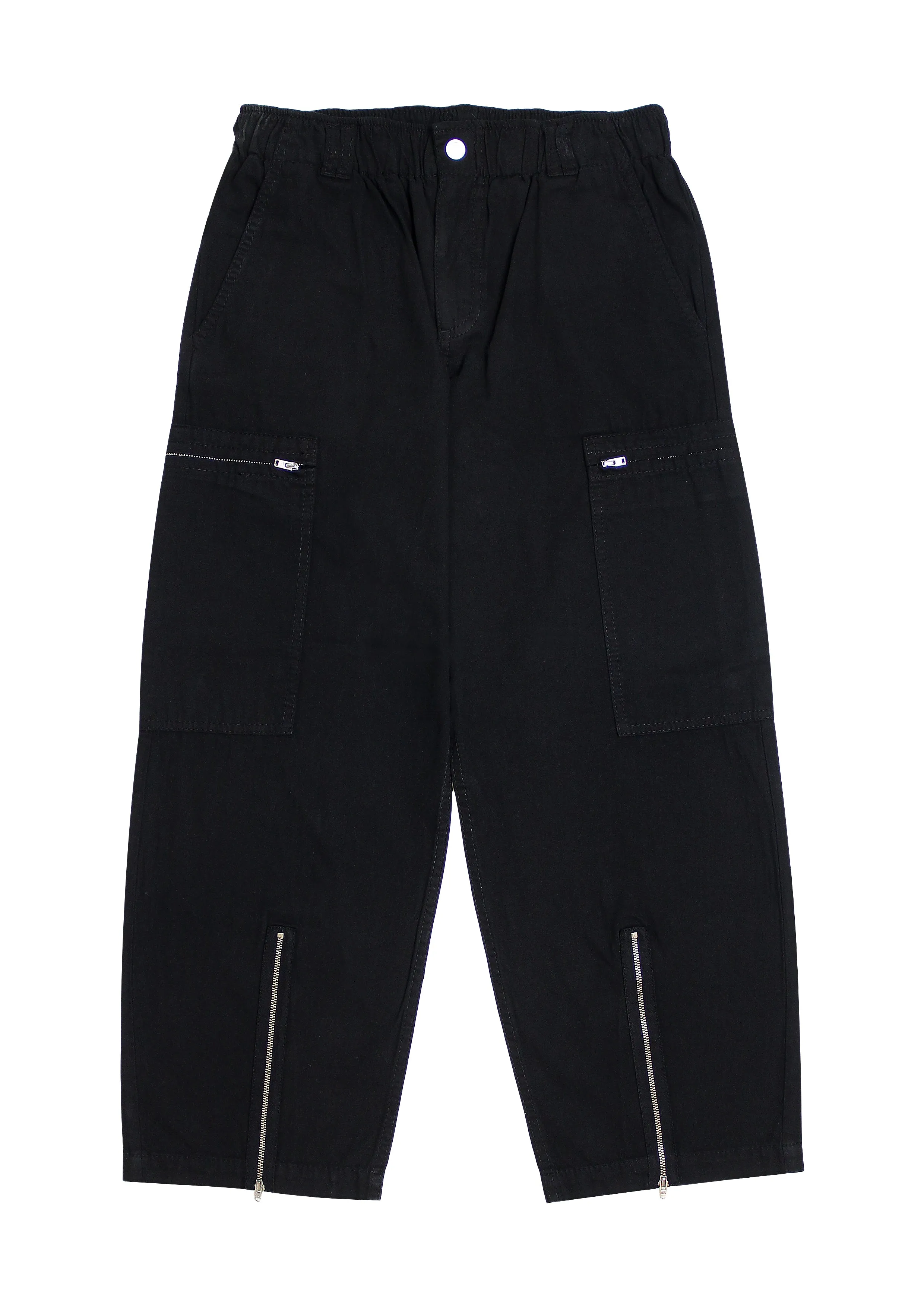 Amelia Pant in Black