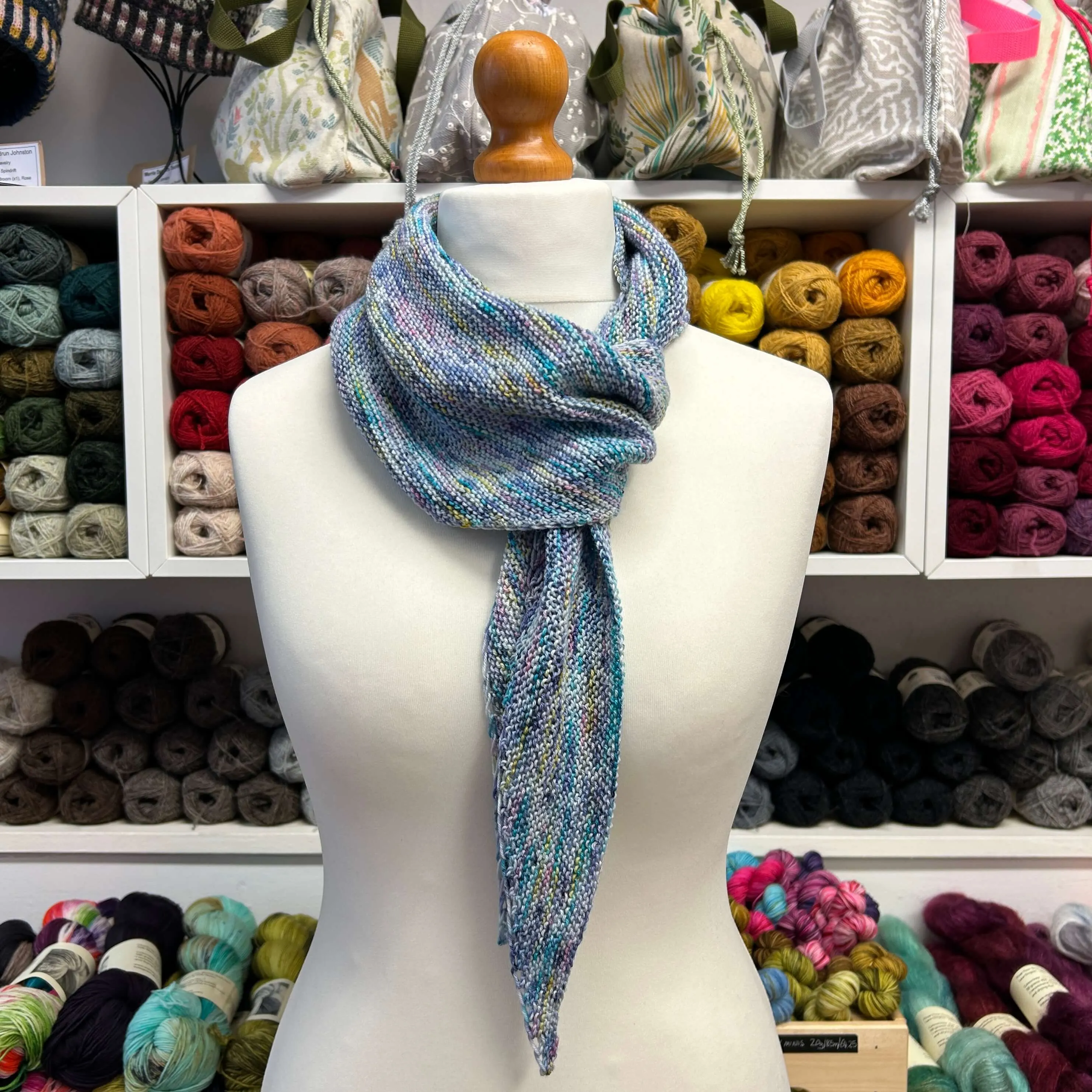 Asymmetrical Scarf Pattern