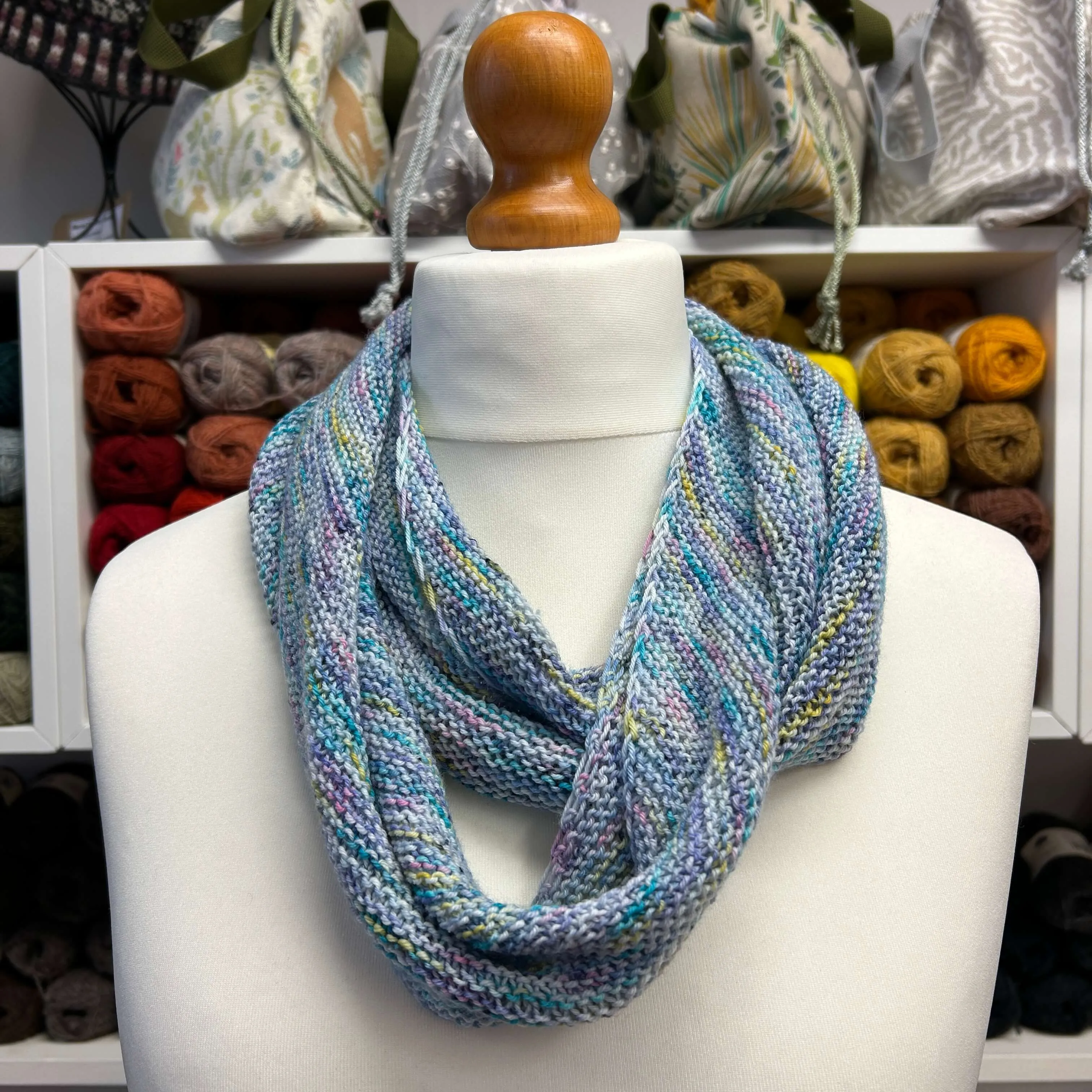 Asymmetrical Scarf Pattern