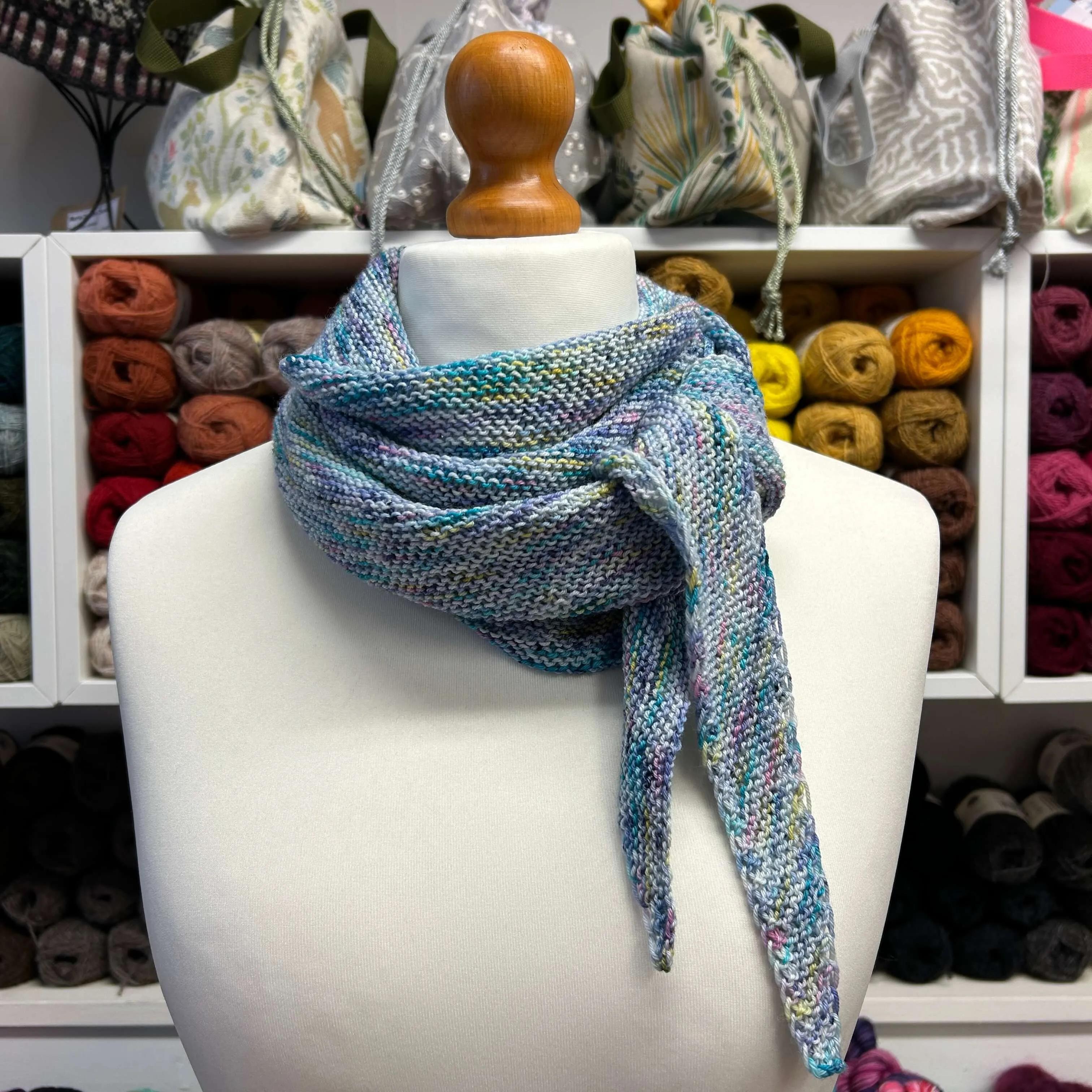 Asymmetrical Scarf Pattern