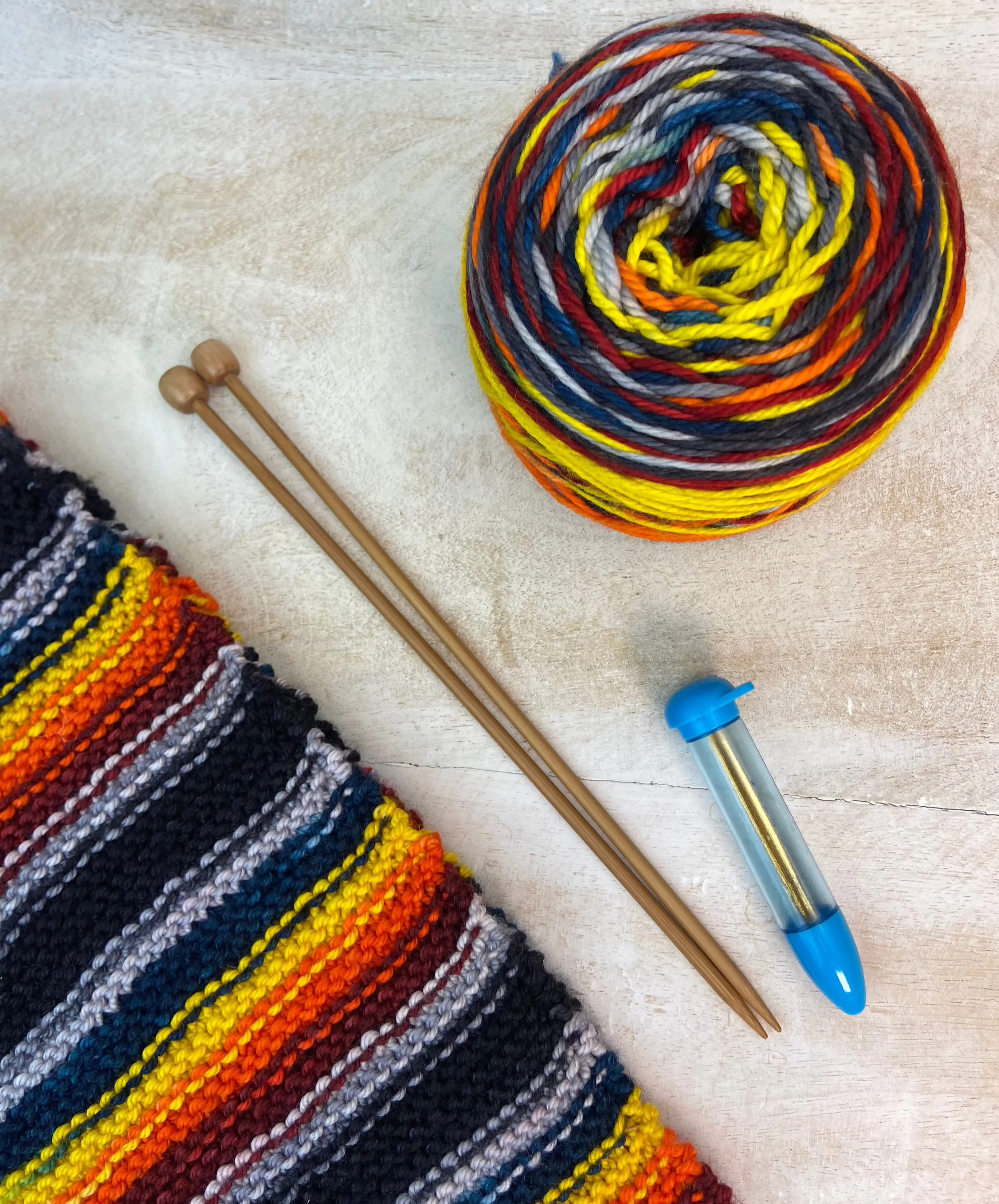 BEGINNER'S SCARF KNITTING KIT