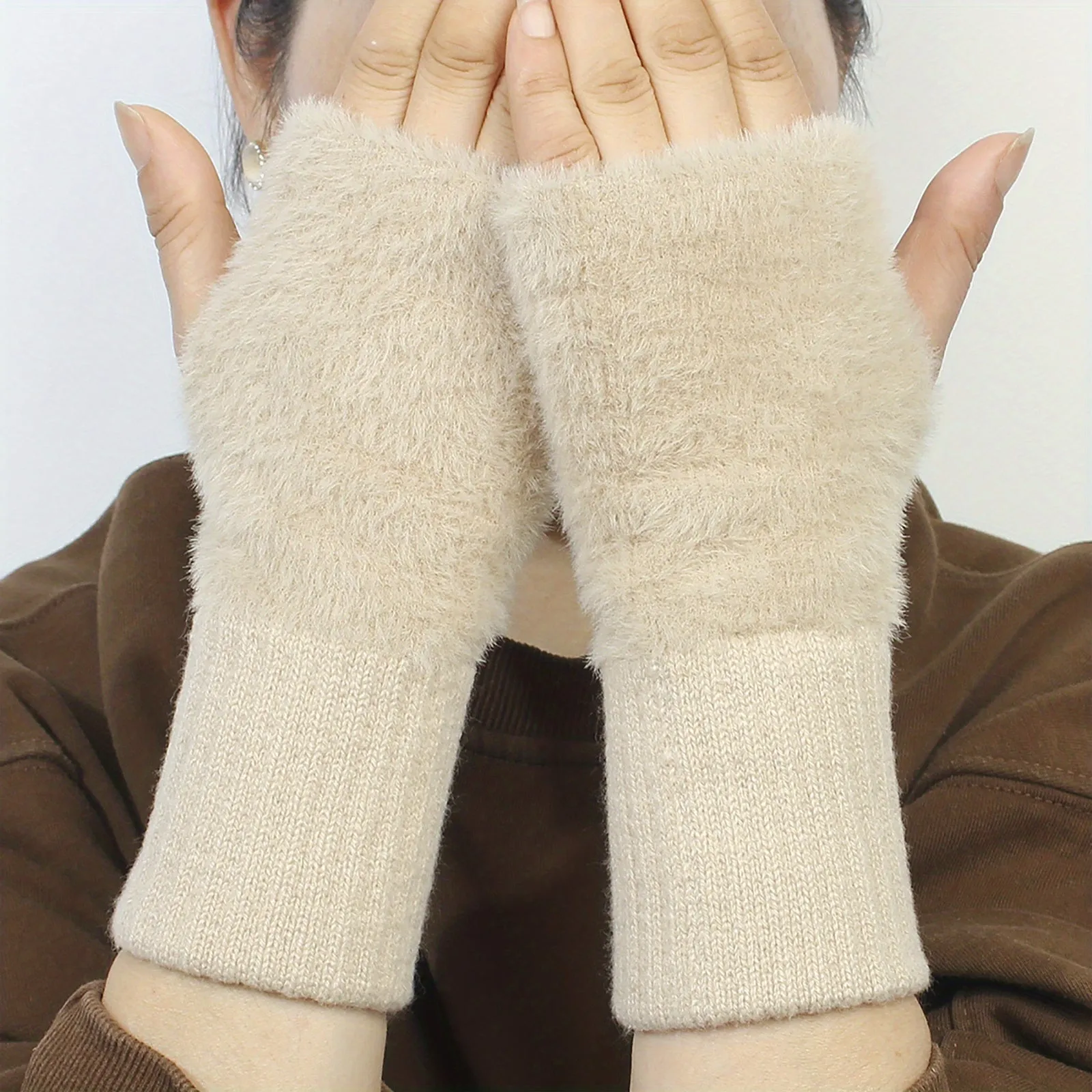 Chic Monochrome Half Finger Gloves for a Stylish Winter Look