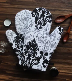 Cotton Black and White Damask Oven Gloves Pack Of 2