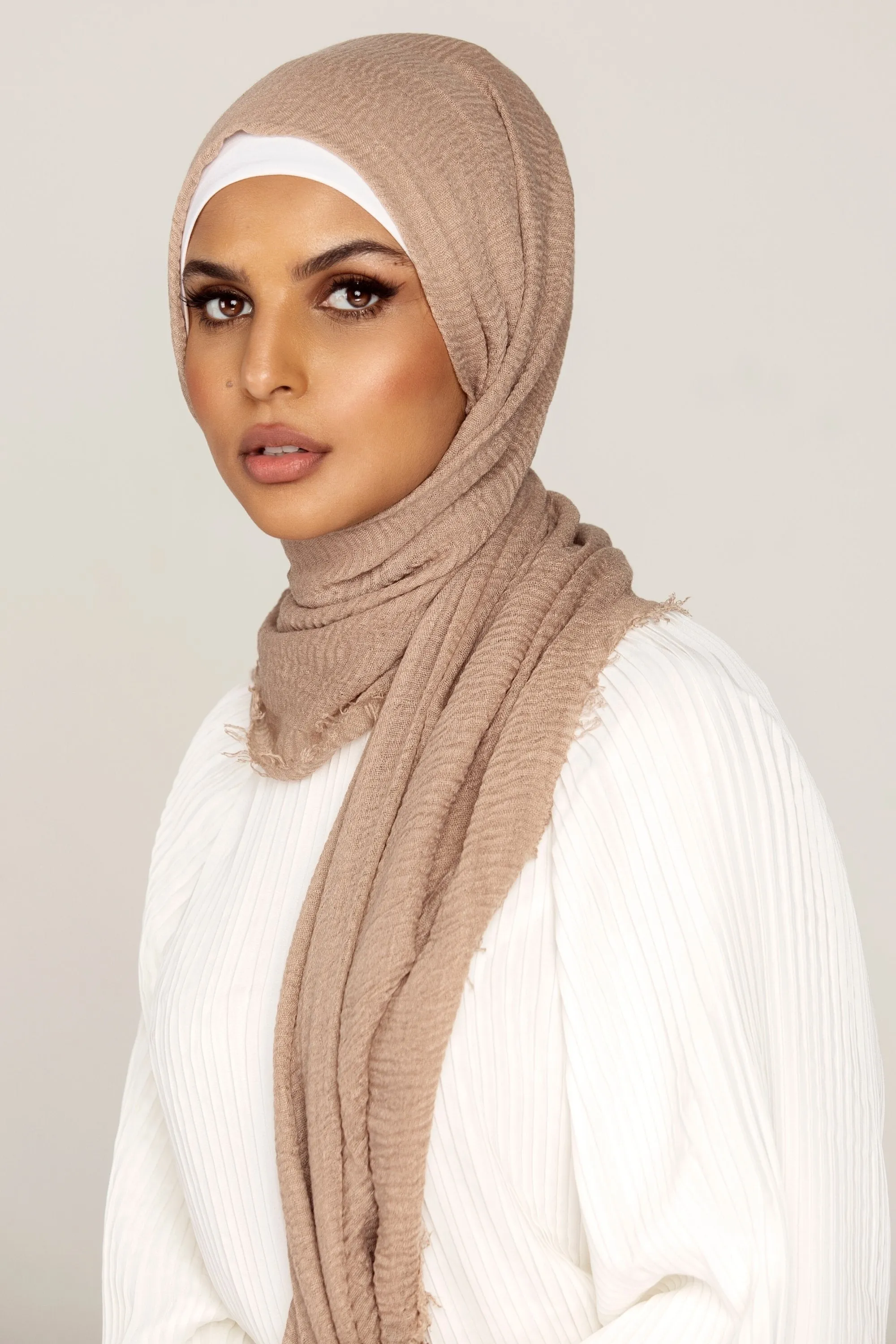 Everyday Crinkle Hijab - Hazelnut