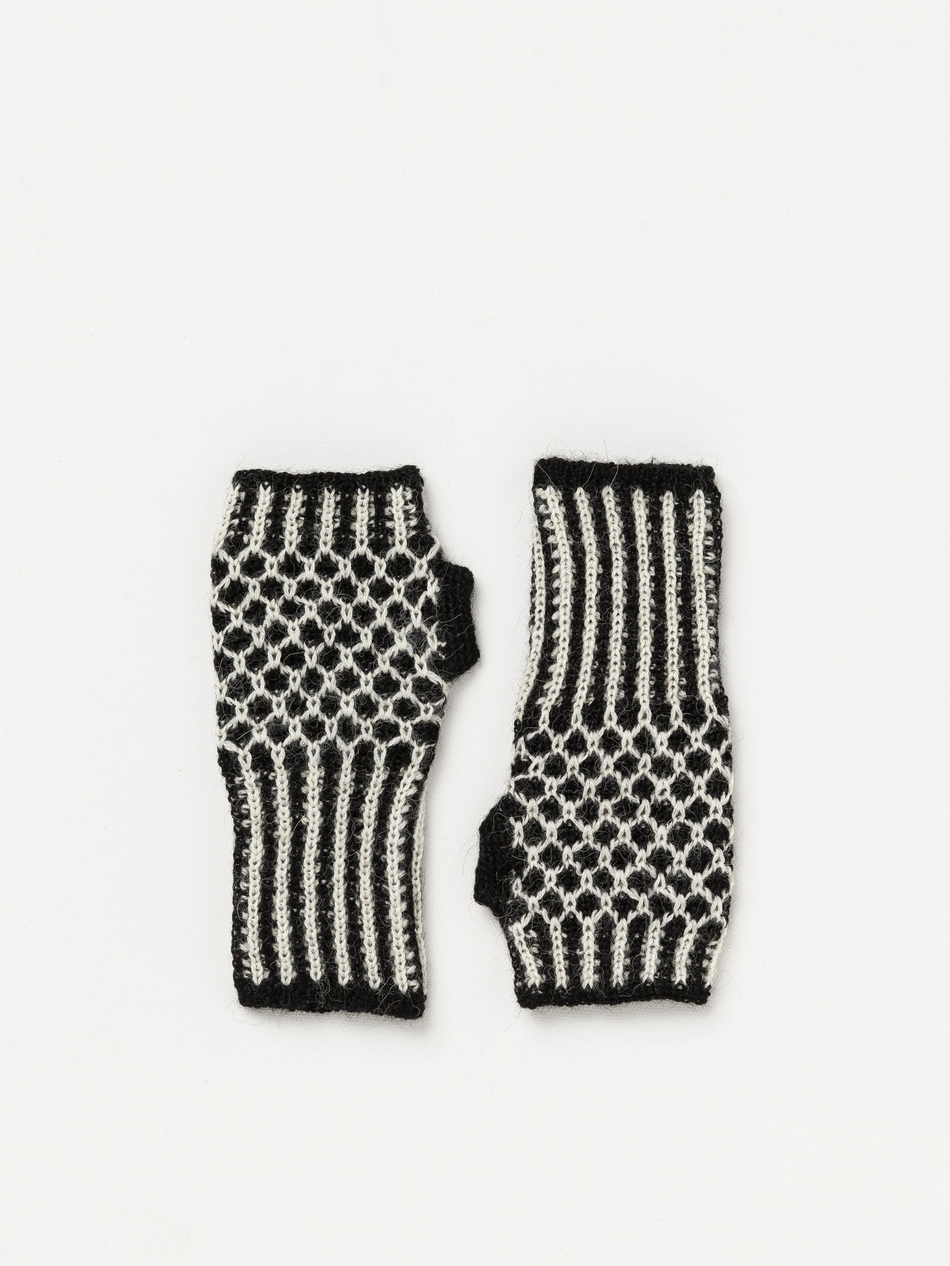 Nogal Fingerless Gloves