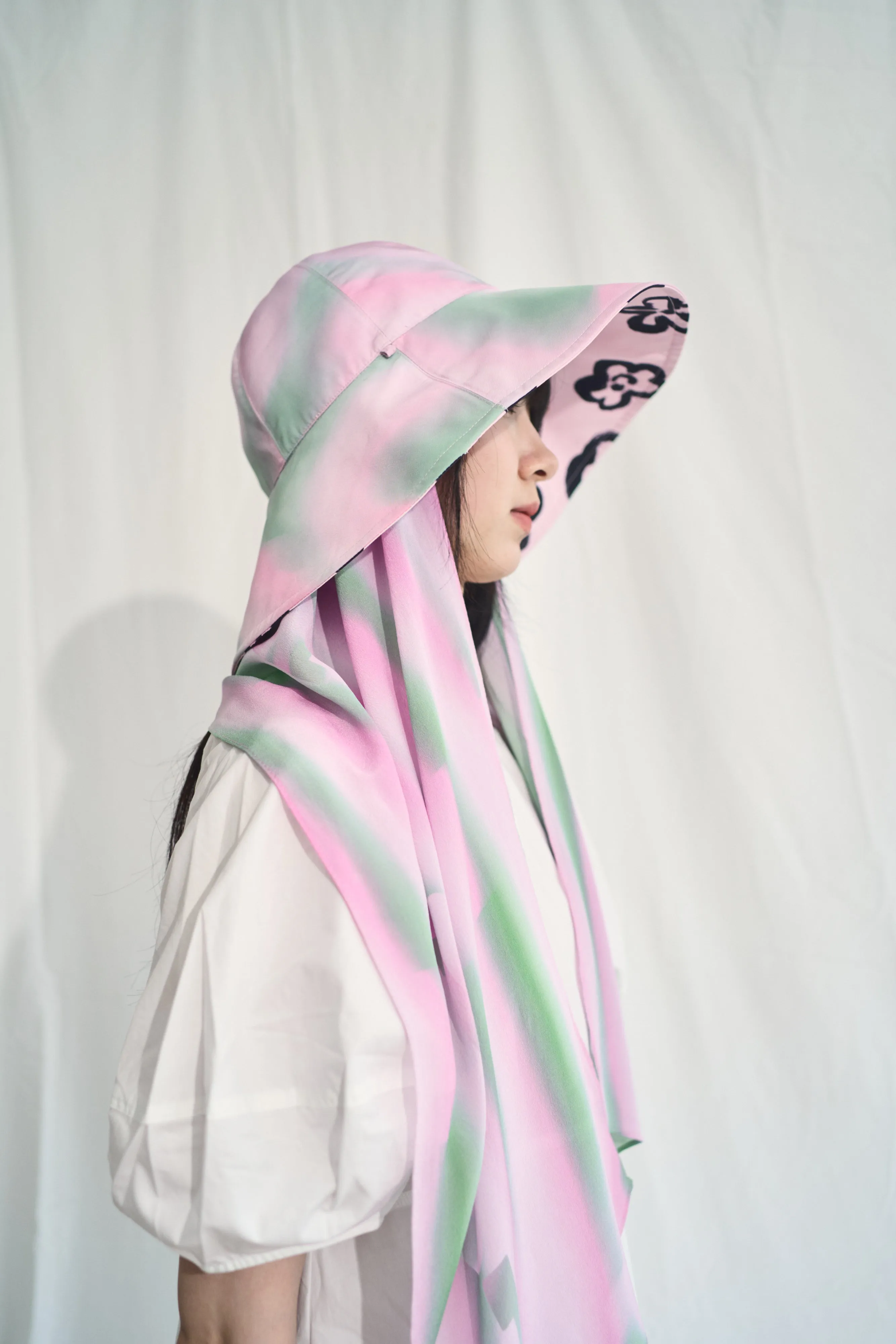 "Day Dream" Silk Long Scarf - Pink