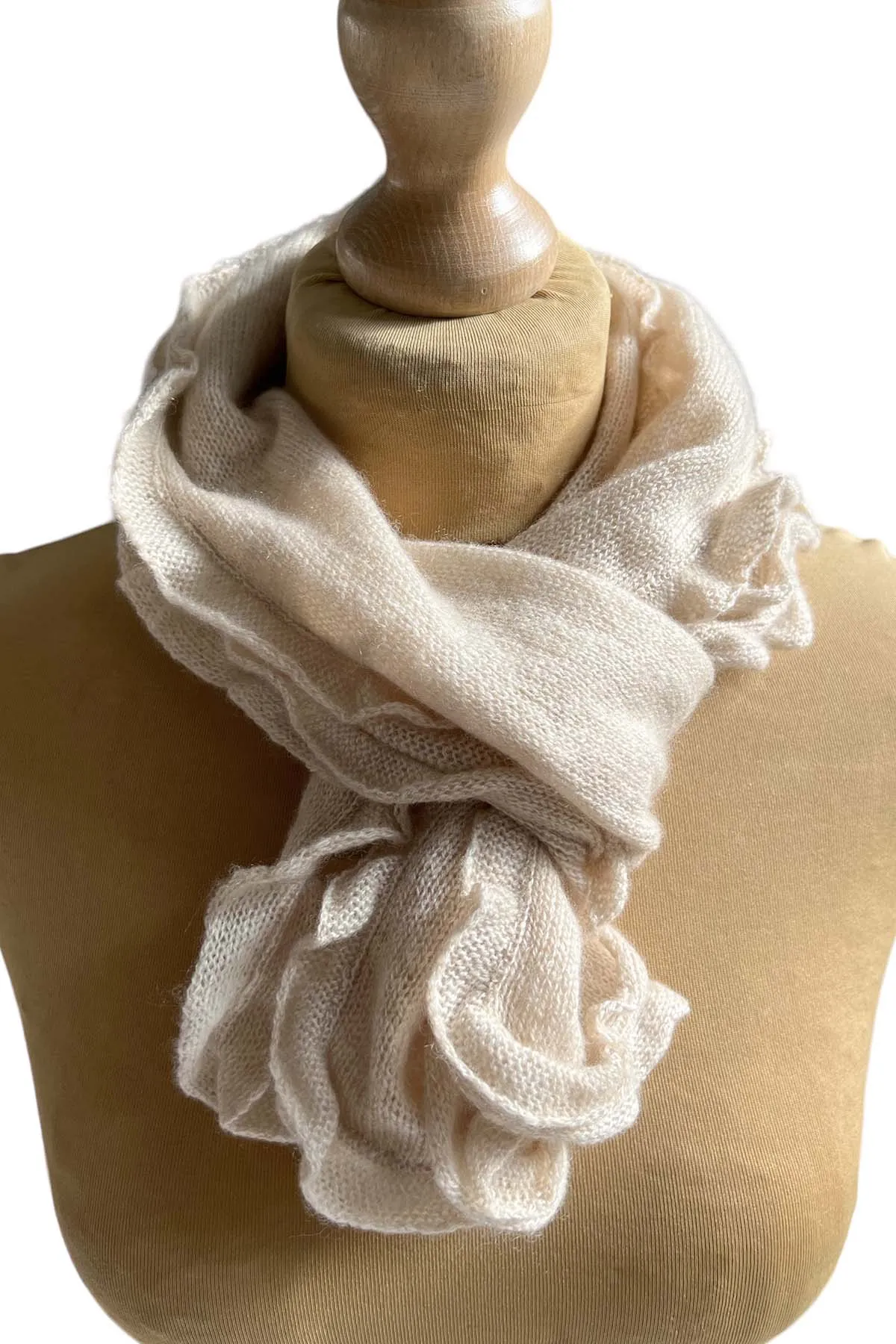 Ruffle edge small cashmere scarf in oat