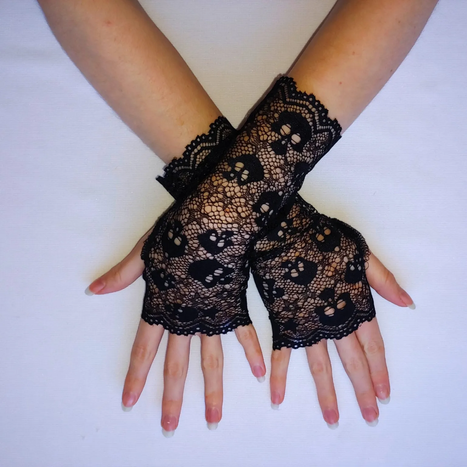 Skull Fingerless Lace Gloves Black Widow Vampire