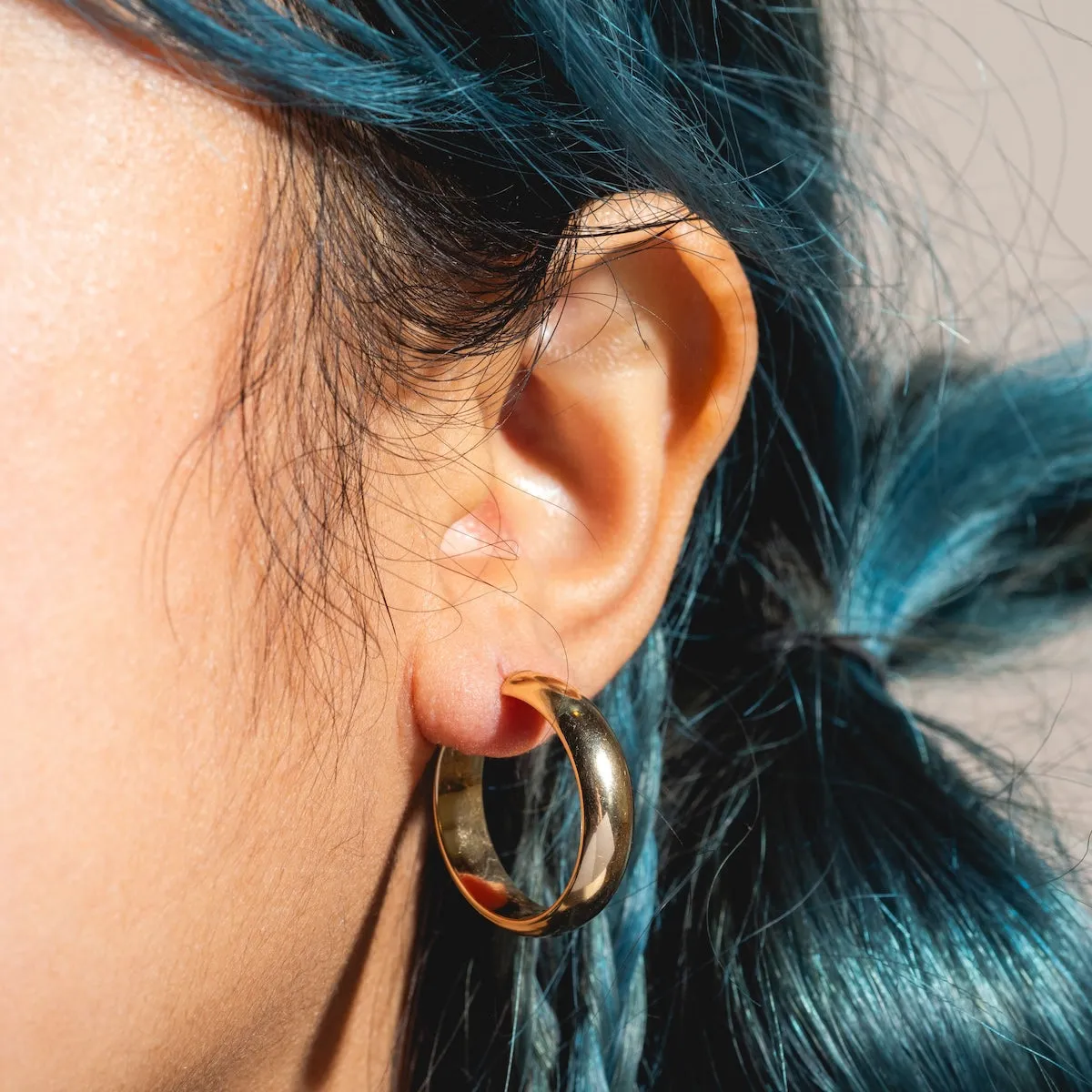 Solid Gold Medium Hollow Hoops