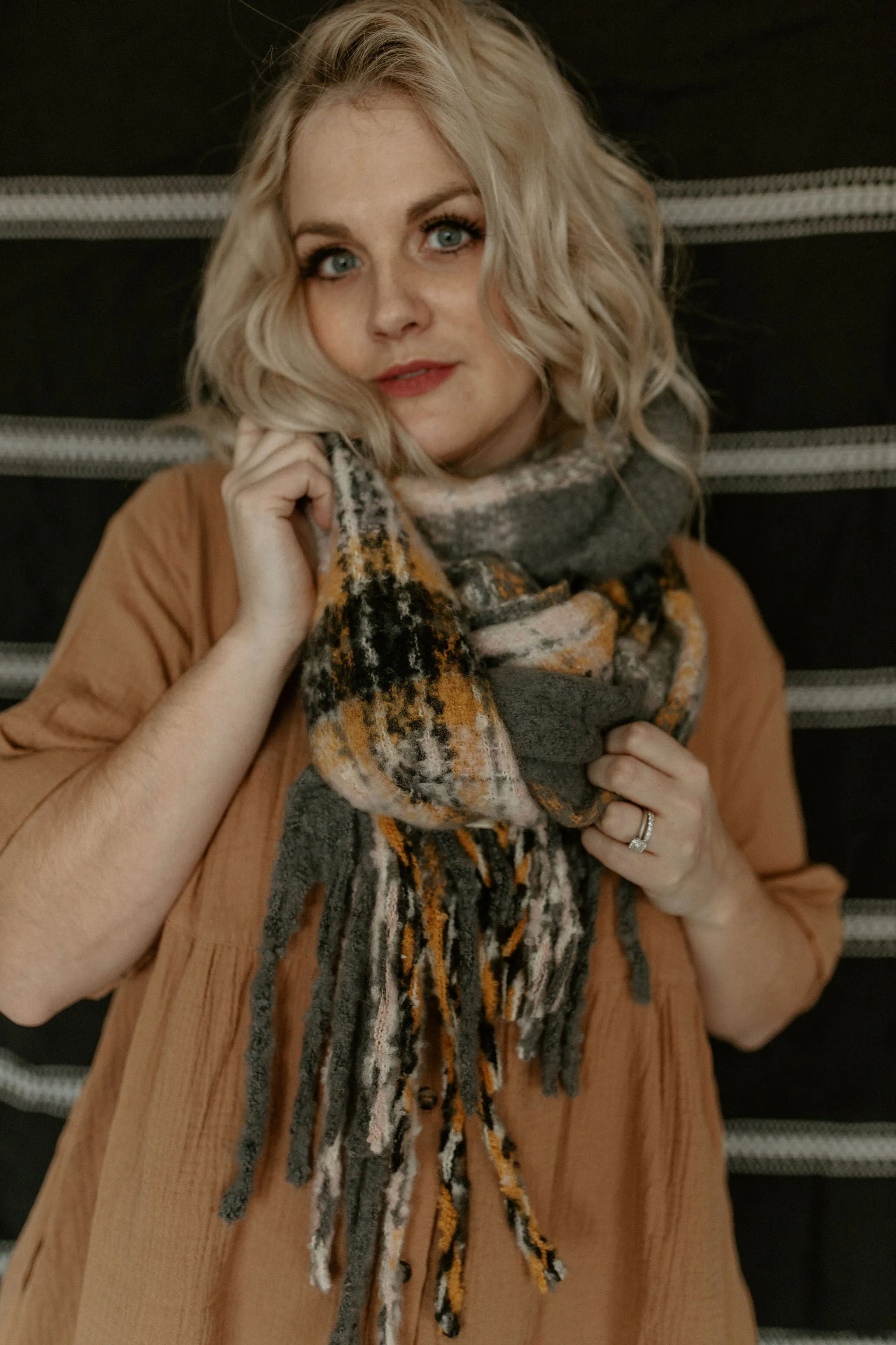 The Alina Scarf - Grey